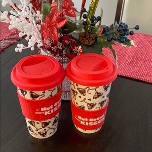 Hershey’s hot cocoa travel mugs with lids